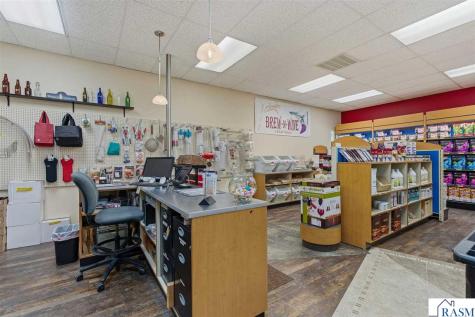 219 S Victory Drive Mankato MN 56001