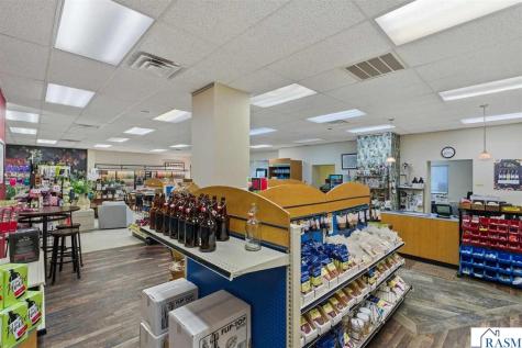219 S Victory Drive Mankato MN 56001