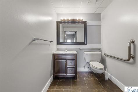 100 D Street Mankato MN 56001