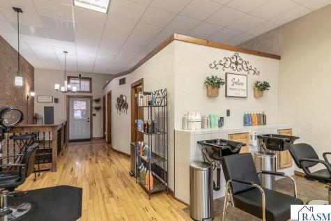 25 S Park Avenue Le Center MN 56057