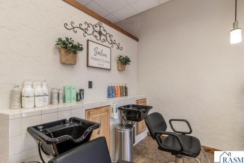 25 S Park Avenue Le Center MN 56057