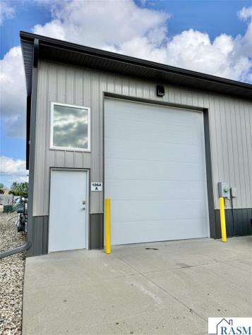 1064 S Victory Drive Mankato MN 56001