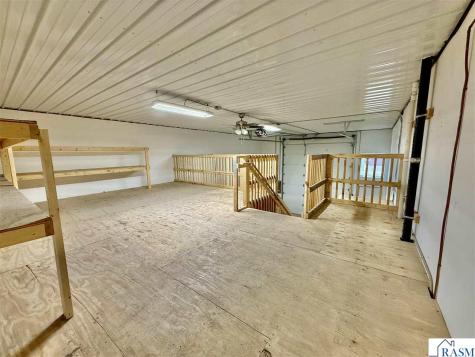 1064 S Victory Drive Mankato MN 56001