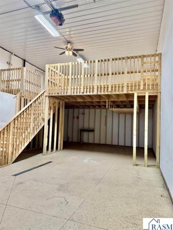1064 S Victory Drive Mankato MN 56001