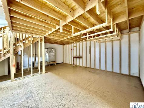 1064 S Victory Drive Mankato MN 56001