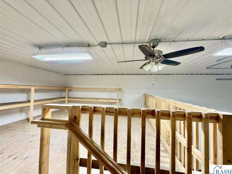 1064 S Victory Drive Mankato MN 56001