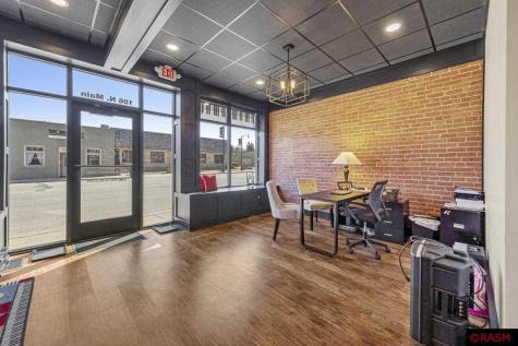 106 N Main Street Le Sueur MN 56058