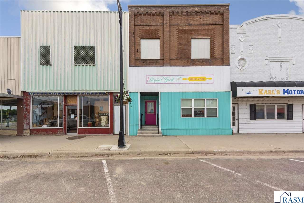 127 SE 1st Street Fairfax MN 55333