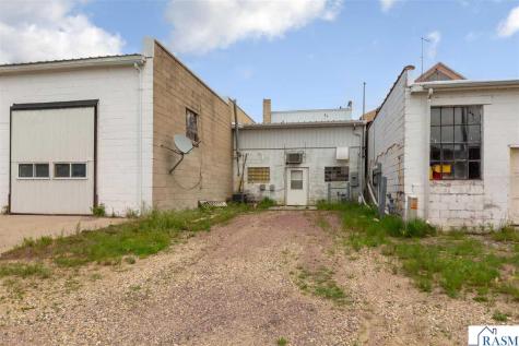127 SE 1st Street Fairfax MN 55333