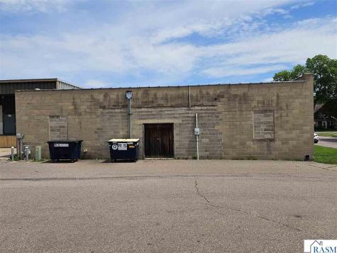 140 S First Avenue Sleepy Eye MN 56085