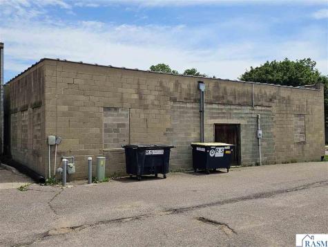 140 S First Avenue Sleepy Eye MN 56085