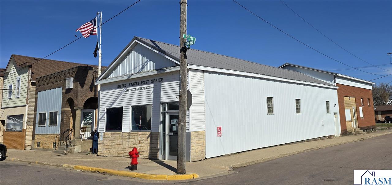 531 8th Street Lafayette MN 56054