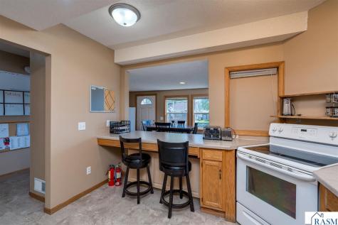1614 3rd Avenue Mankato MN 56001