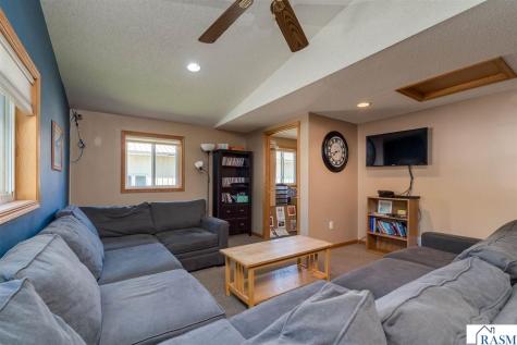 1614 3rd Avenue Mankato MN 56001
