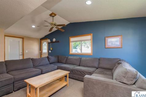 1614 3rd Avenue Mankato MN 56001