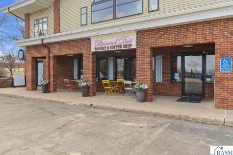 320 Sunrise Drive St. Peter MN 56082