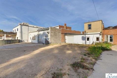 11 & 13 S Main Street Winnebago MN 56098