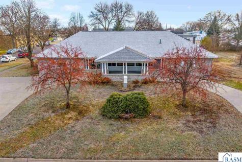 311 S Nicollet Street Blue Earth MN 56013
