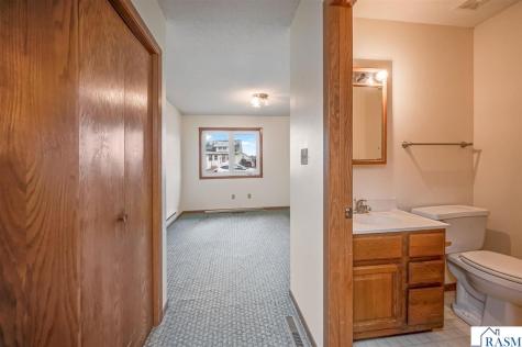 311 S Nicollet Street Blue Earth MN 56013