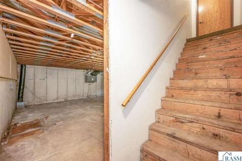 311 S Nicollet Street Blue Earth MN 56013