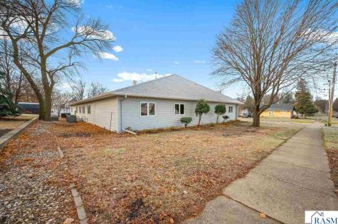 311 S Nicollet Street Blue Earth MN 56013