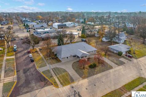 311 S Nicollet Street Blue Earth MN 56013