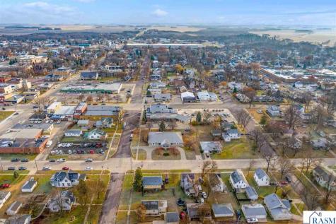 311 S Nicollet Street Blue Earth MN 56013