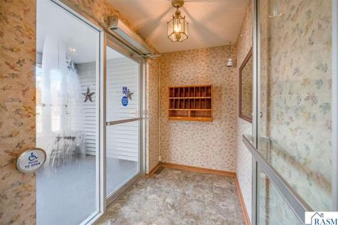 311 S Nicollet Street Blue Earth MN 56013