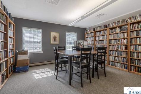 75 Teton Lane Mankato MN 56001