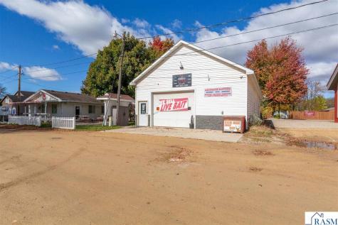 107 E Main Street Elysian MN 56028
