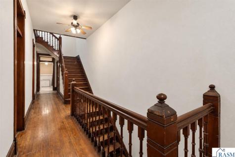 123 N Minnesota Street New Ulm MN 56073-999