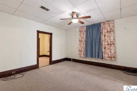 123 N Minnesota Street New Ulm MN 56073-999