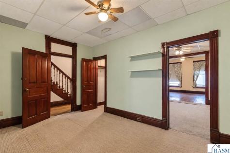 123 N Minnesota Street New Ulm MN 56073-999