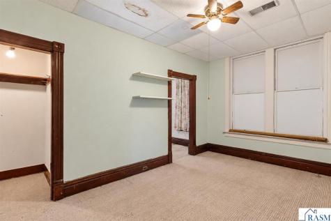 123 N Minnesota Street New Ulm MN 56073-999