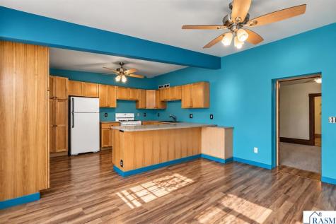 123 N Minnesota Street New Ulm MN 56073-999