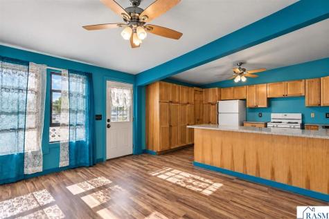 123 N Minnesota Street New Ulm MN 56073-999