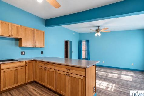 123 N Minnesota Street New Ulm MN 56073-999