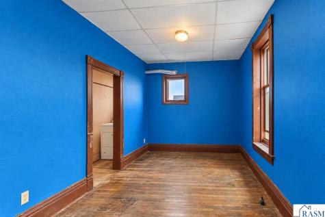 123 N Minnesota Street New Ulm MN 56073-999