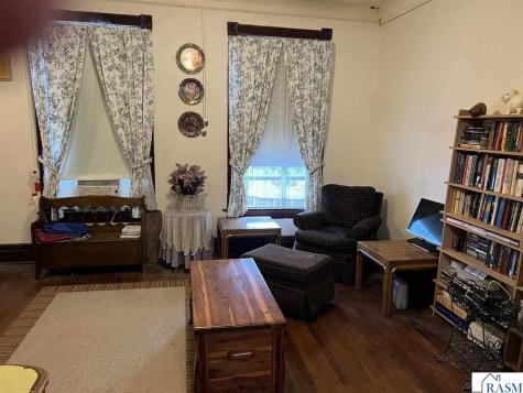 123 N Minnesota Street New Ulm MN 56073-999