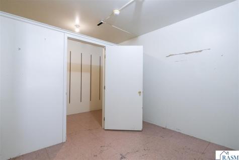 915 S Front Street Mankato MN 56001