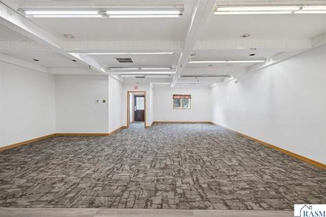 290 NE 1st Avenue Wells MN 56097