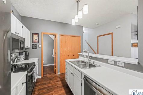 17900 Cobblestone Way Eden Prairie MN 55347