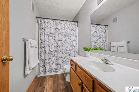 17900 Cobblestone Way Eden Prairie MN 55347