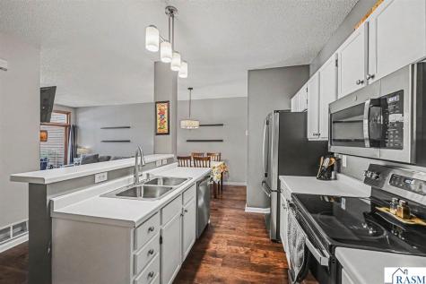 17900 Cobblestone Way Eden Prairie MN 55347
