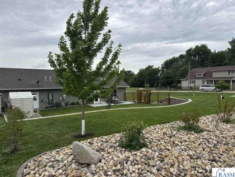 211 SW 3 Avenue Wells MN 56097-4302