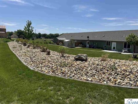 211 SW 3 Avenue Wells MN 56097-4302