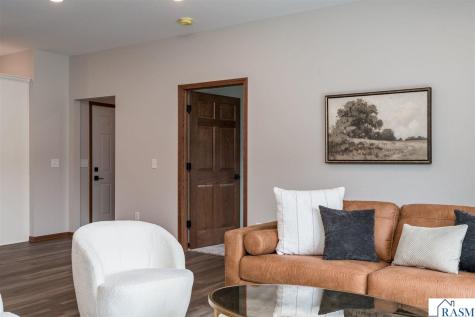 148 Hidden Oaks Circle Mankato MN 56001