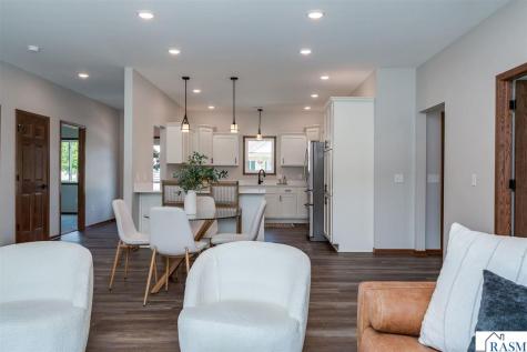 148 Hidden Oaks Circle Mankato MN 56001