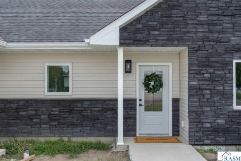 148 Hidden Oaks Circle Mankato MN 56001