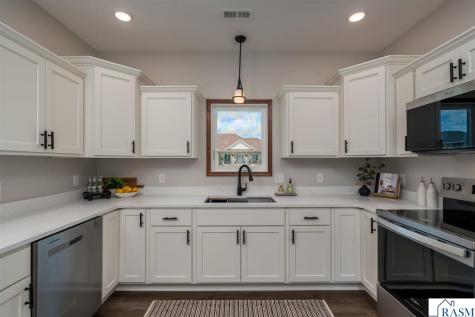 148 Hidden Oaks Circle Mankato MN 56001